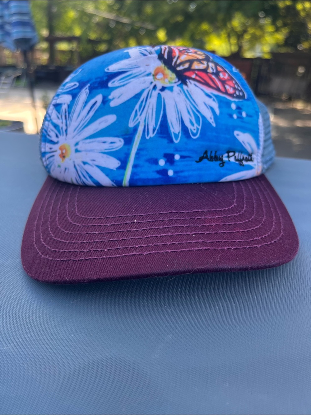 Art 4 All "Daisy Chain" youth trucker hat